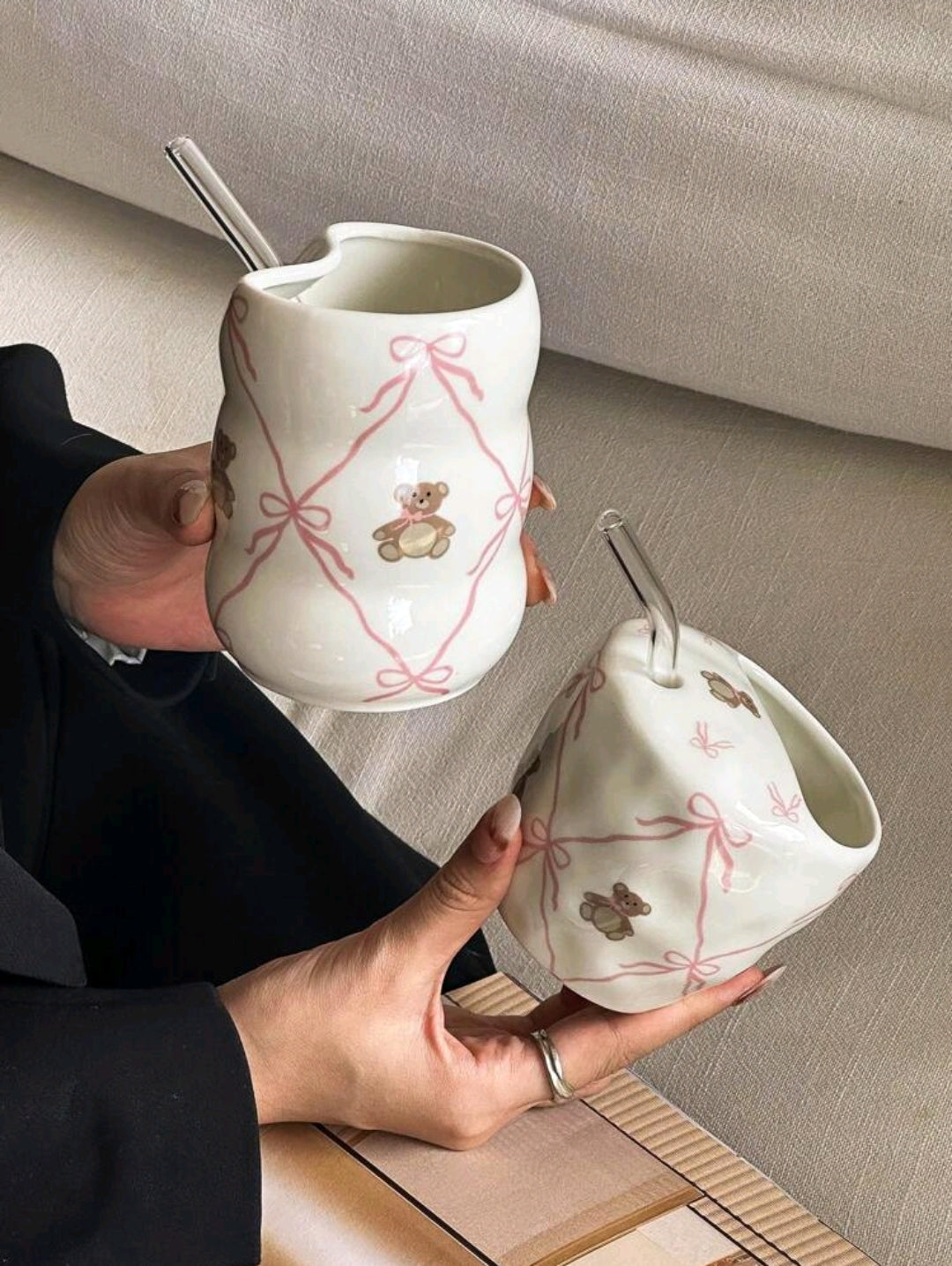 MUGS